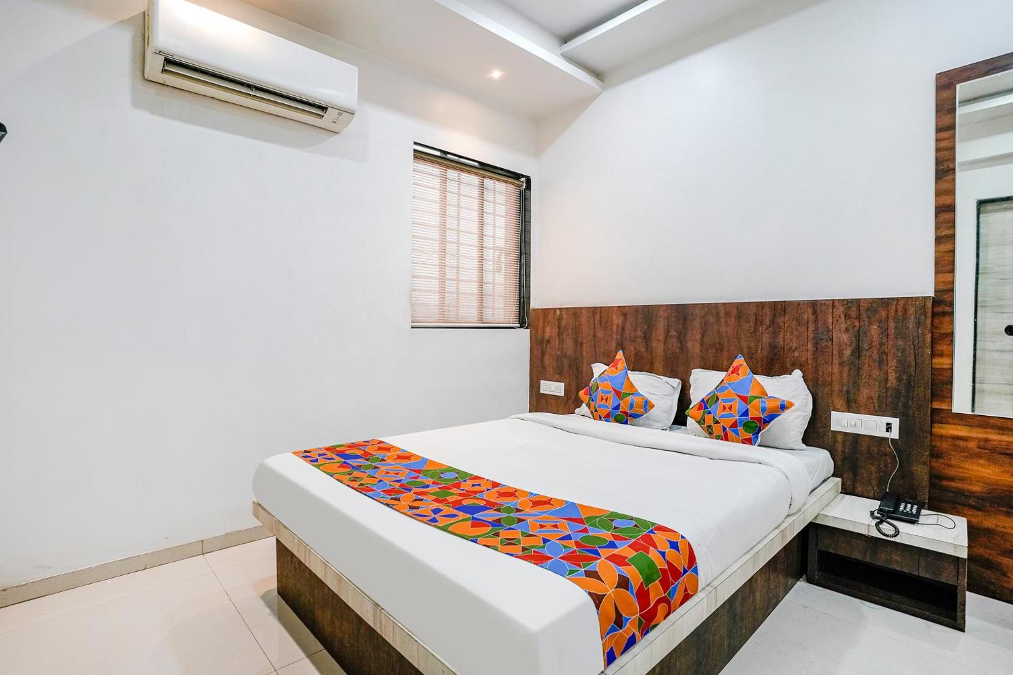 Fabhotel Krishna Inn Kashele Экстерьер фото