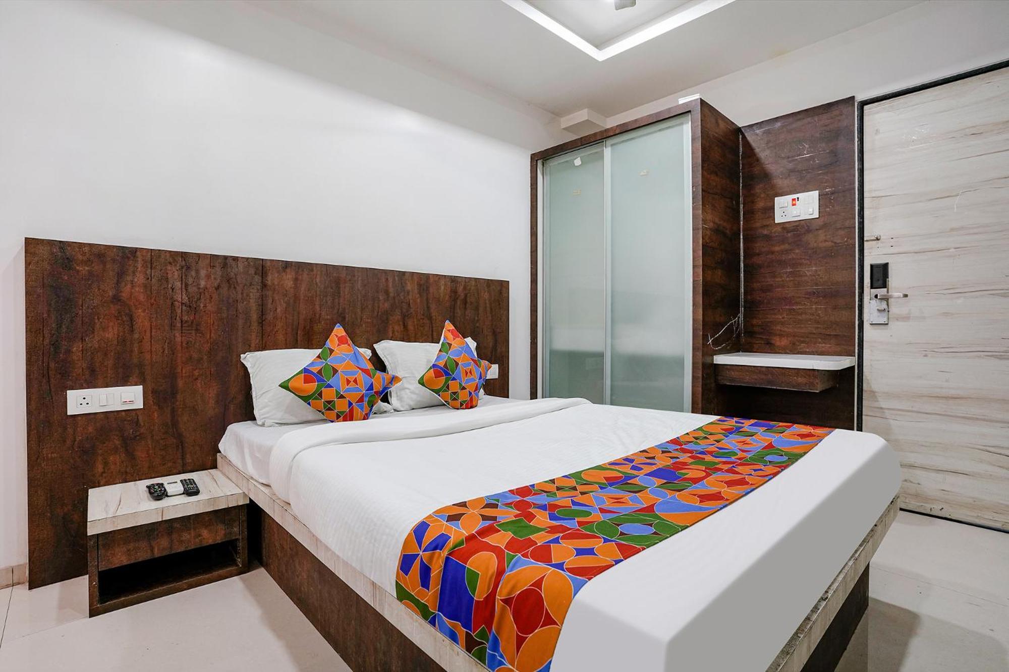Fabhotel Krishna Inn Kashele Экстерьер фото